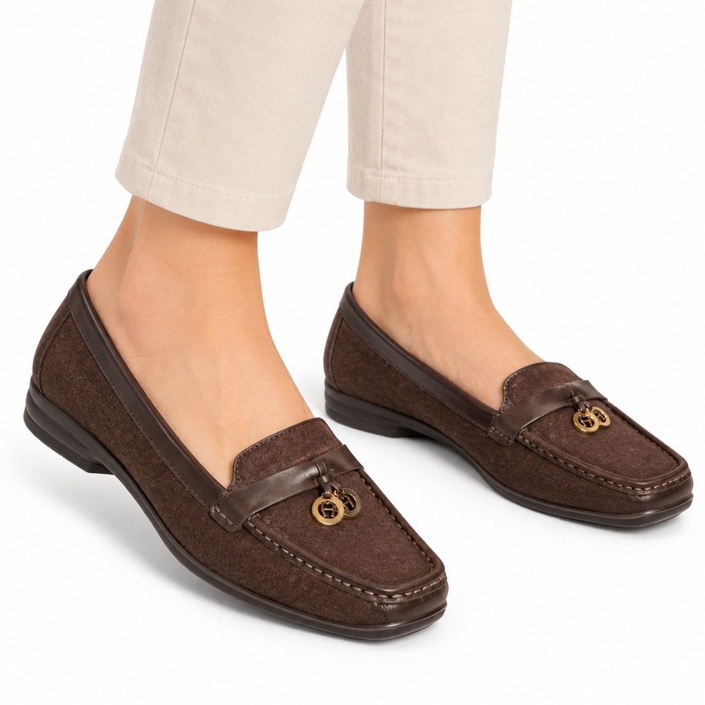 Etienne Aigner Wren Loafers Womens 8M Brown Excellent Leather Fabric Gold Charms
